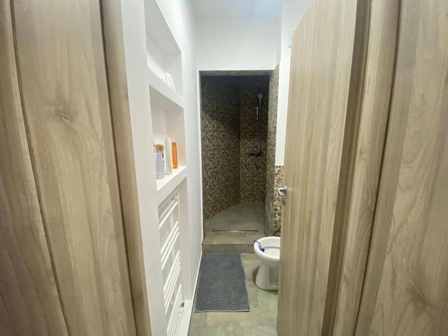 Cozy Studio 10 Min Away From Th Center Of The City Bukarest Eksteriør billede